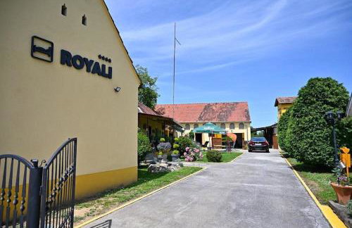 Royali - Foto 41