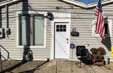 Refined Studio New Construction 1 Mile From Town - Foto 15