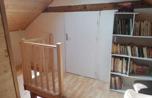 Grand gite 14 personnes ,cour ,salle de jeux, proche du village , commerces - Photo 16