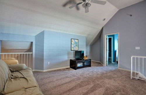 Deck, Pool and Views Lake of the Ozarks Condo - Foto 8