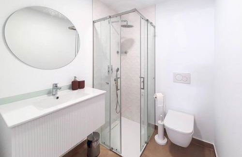 Brand New Sea View apartment - 50m from the sea - Foto 11