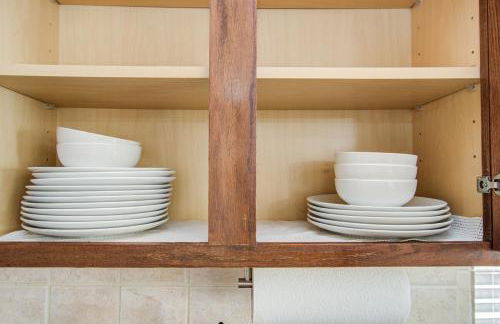 Luxury Pool Home Near Sugar Land Town Center - Photo 32