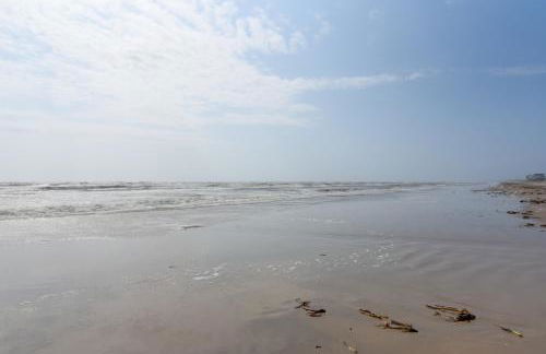 Walk to Beach Coastal Gem in Bolivar Peninsula! - Foto 32