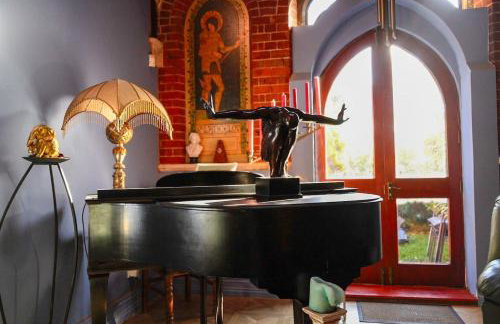 Seaside Chapel Retreat - 3-Bed Church Conversion - Snug Cinema & Free Parking - Foto 9