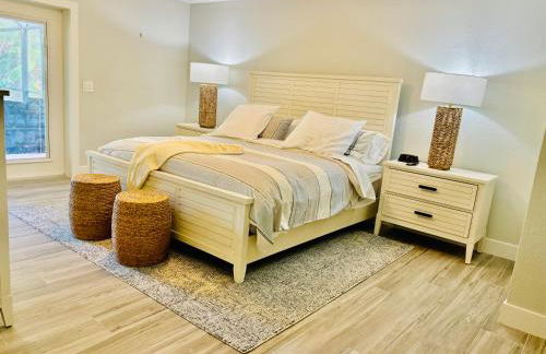 Modern Luxury Retreat in Naples - Photo 63