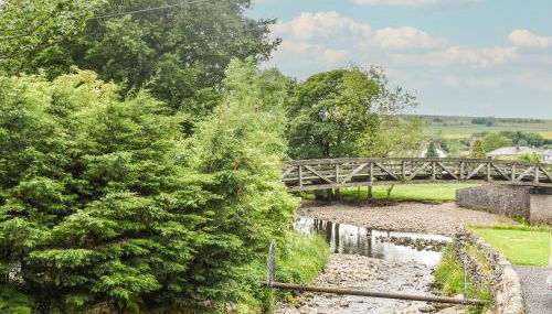 Three Peak Cottage - Photo 2