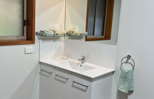 Greenways Holiday Units - Photo 12