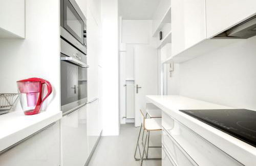 Elegant Light Two Bedroom Apartment in City Center - Foto 17