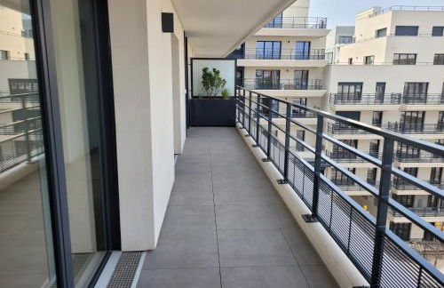 Biron deluxe studio flea market of Paris, porte de Montmartre - Foto 28