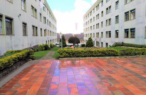 Excelente Apto Próx. Centro Curitiba - Foto 22