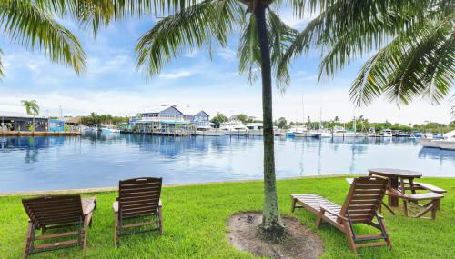 Sailfish Suites 7 - Waterfront Lodging - Photo 3