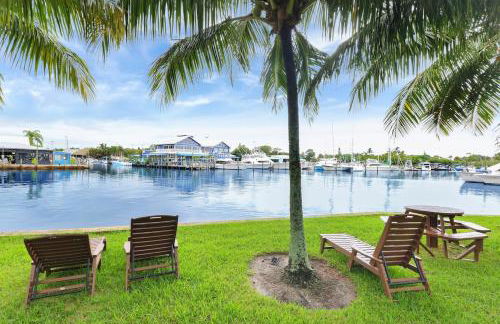 Sailfish Suites 7 - Waterfront Lodging - Photo 3