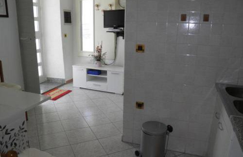 Apartments Aleksandar 2 - Photo 17