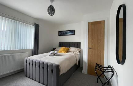 The Den - by Caithness Luxury Apartments NC500 - 2 Bedroom holiday home - Sleeps Work teams upto 2 & holiday makers upto 4 - BUDGET FRIENDLY FOR LONG STAY TRADES - CONTACT US - - Foto 29