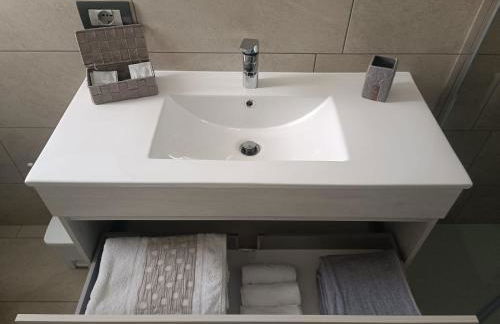 Luminoso appartamento vista lago - Photo 26