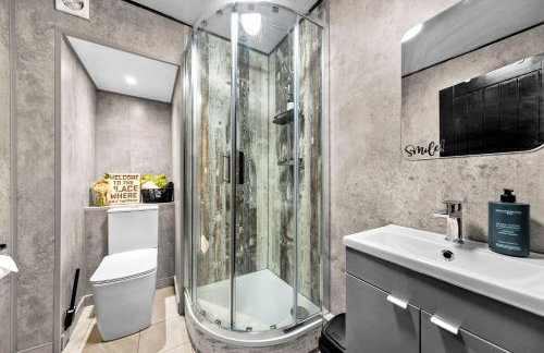 Downtown Studio 2 - Harrogate Town Centre - Photo 2