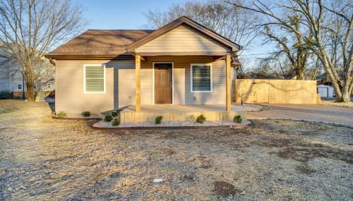 Home 14 Mi to Highpoint Health with Fenced Yard! - Foto 3