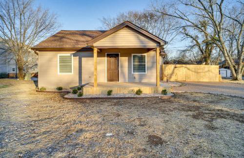 Home 14 Mi to Highpoint Health with Fenced Yard! - Foto 3