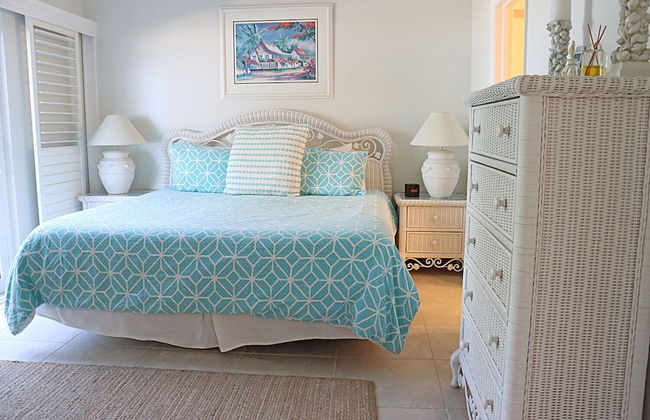 Galleon Villas by Hello Cayman Vacation - Photo 32