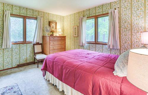 Lakeside Spooner Home with Game Room and Views! - Foto 25