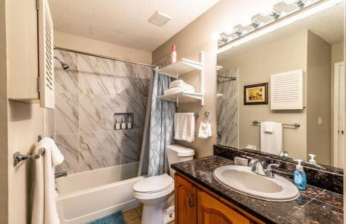 Spacious 3 BR Near NAS Jax l BBQ WiFi DirecTV - Foto 12