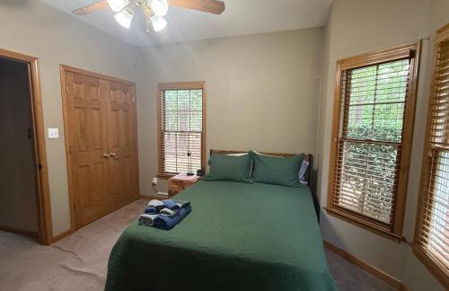 Secluded Retreat with Pool near Stone Mountain, Aquarium and Coca-Cola - Downtown - Foto 46