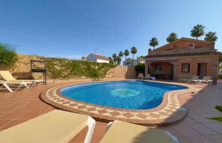 Chalet El Parral - Piscina y Sala de Cine - Photo 5