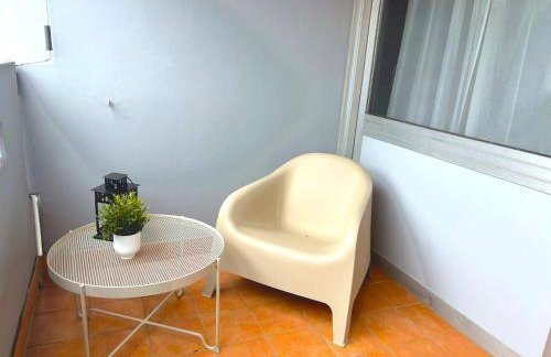 stylische 110m2 Wohnung in Top Lage mit Balkon und 2 Schlafzimmern für bis zu 6 Personen sowie kostenloser Parkgarage max 1,65m Höhe und 1,8m Breite - Foto 13