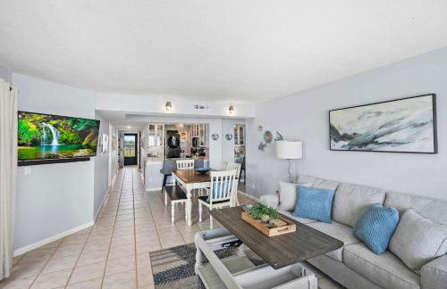 Stunning Ocean Views, Huge Patio, Heated Pool and Amenities! - Foto 10