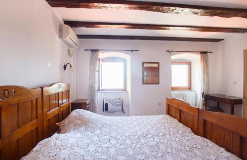 Apartments Villa Kastav in Old town center with sea view and parking - Photo 24