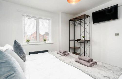 Spacious and Lovely 3-bed Home in Sleaford by Renzo, Driveway, Sleeps 6! - Foto 17