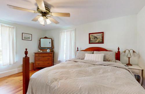 Acadia Lights Cottage - Photo 19