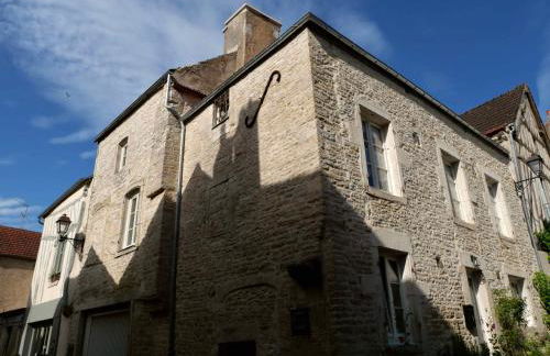 Grande maison - village de Noyers - 5 chambres - Foto 10