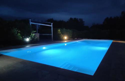 Trullo Amalia con piscina privata - Foto 32