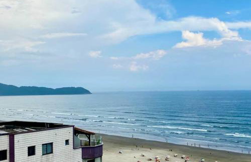 Apartamento Praia Grande! Prédio frente ao mar - Foto 16