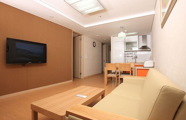 High1 Condominium - Photo 8