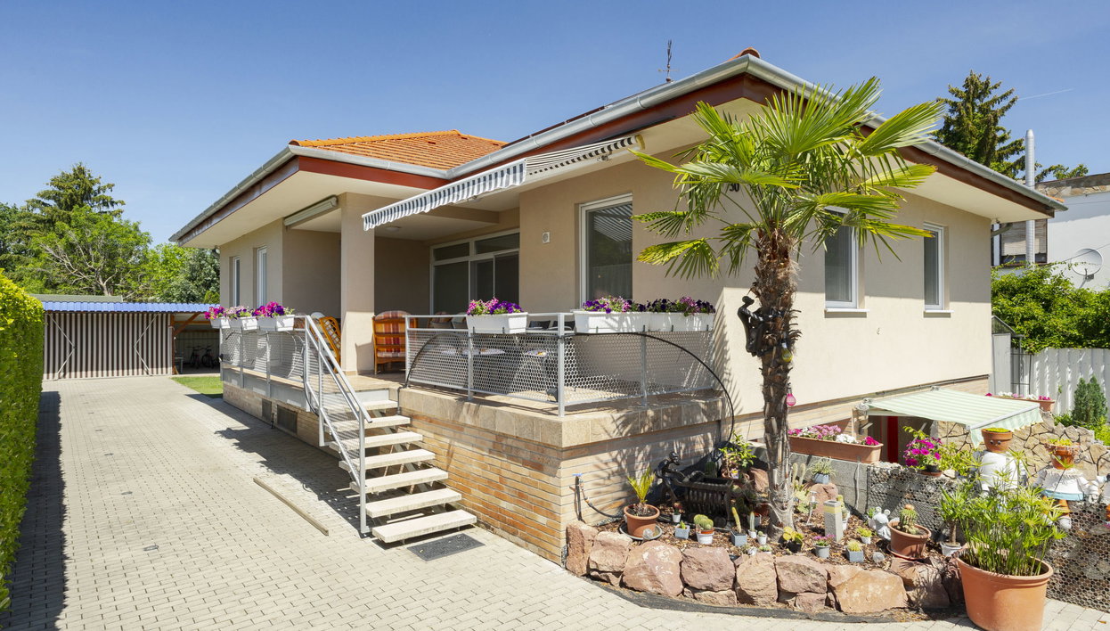 Beige - Foto 1, House