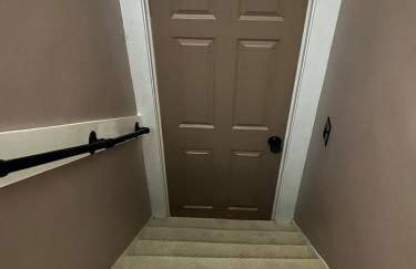 Elevated Entertainment Sleep Suite - Foto 4