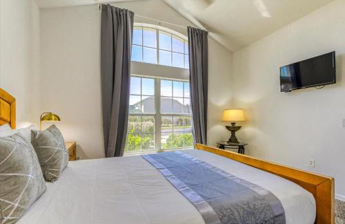 Large Home-Private Pool, Spa, and Pet Friendly Sleeps 12 - Foto 23