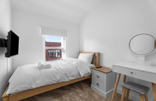 Luxury Grade II Townhouse Jewellery Quarter Sleeps 11 Spa Bathroom Birmingham City Centre - Foto 18