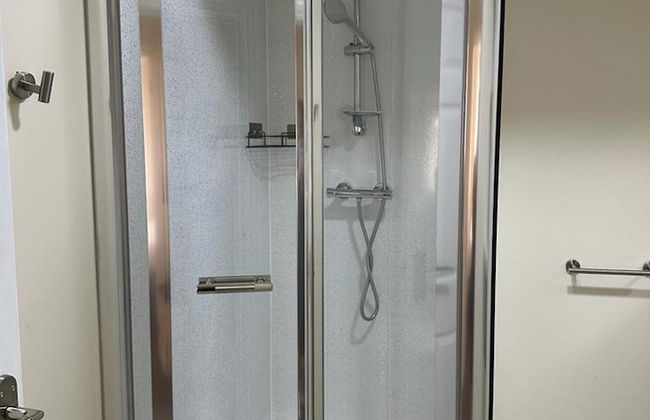 Lovely 2-bed Apartment in Stroud - Foto 14