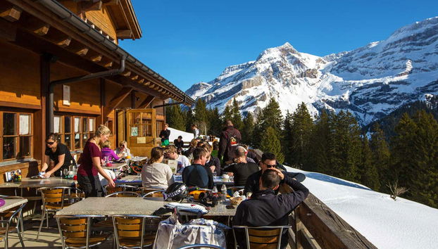 Disfrutando de los paisajes alpinos de Les Diablerets