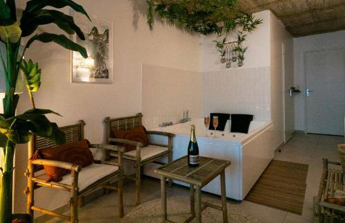 Bali Serenity Balnéo et lit rond - Foto 23