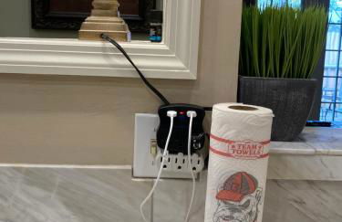 Classic City 3 bedroom 2 bath condo with deck close to UGA, Five Points, and Memorial Park in Athens - Photo 29