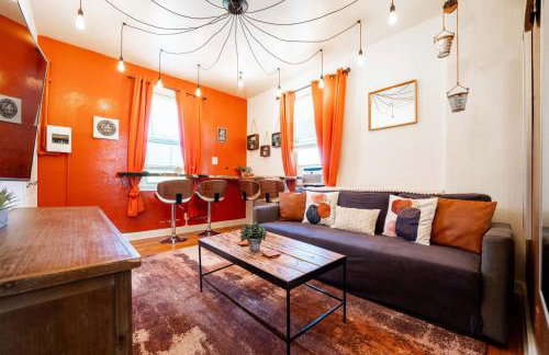 Spring Serenity Chic 1BR Apt Walk to UofA - Foto 1