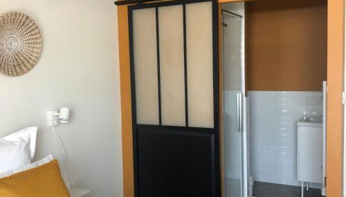 La Sodilie proche centre ville au calme Parking public gratuit - Foto 5, towels, Shower, wardrobe, heating