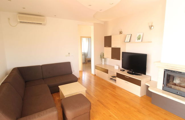 Villa in Debeljak With Private Pool - Foto 10