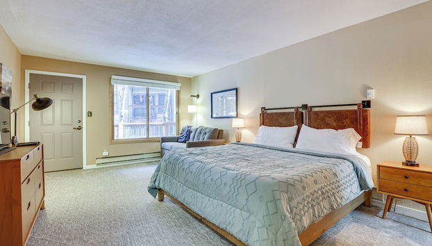 'snowdogs' Breck Condo w/ Fireplace: Walk to Lifts - Photo 3, Intérieur