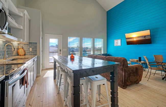 Sleeps 26 2 Homes w/ Waterfront Pool + Boat Dock Laguna Village Escape - Foto 11