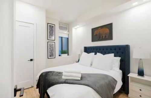 Luxury 2BR Duplex 5min to Central Park - Photo 11